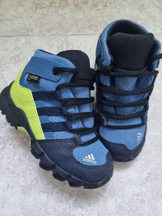 Детски зимни обувки ADIDAS TERREX 22 номер