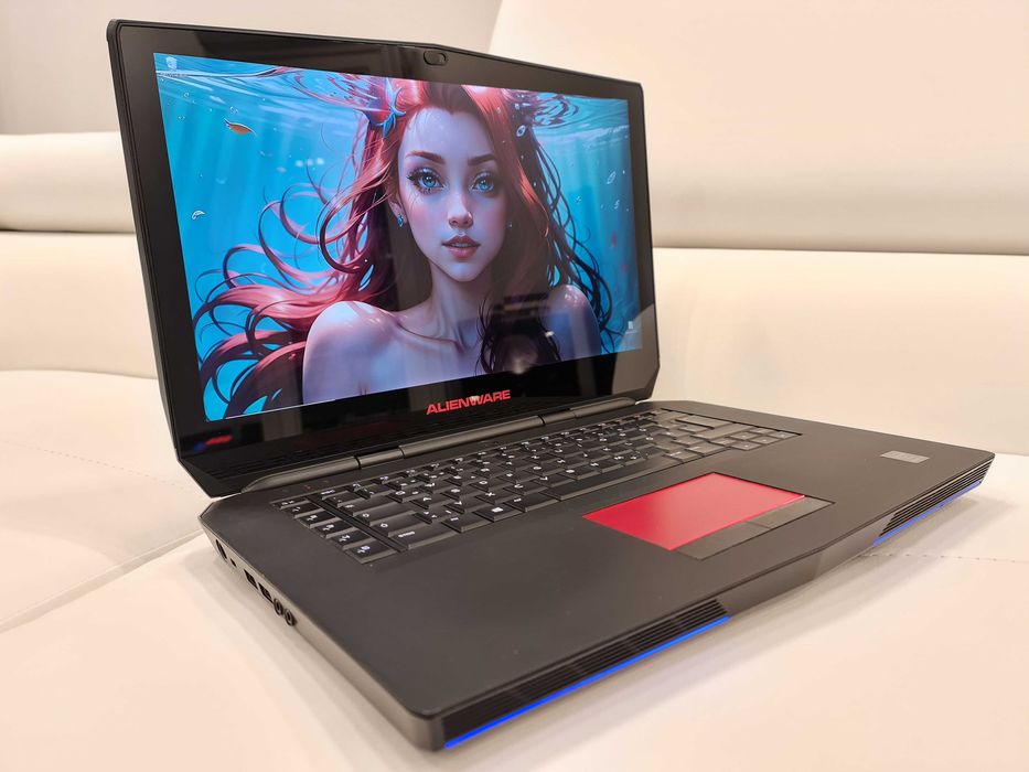 Laptop gaming ALIENWARE 16", intel core i7- quad core ,ram 16 gb