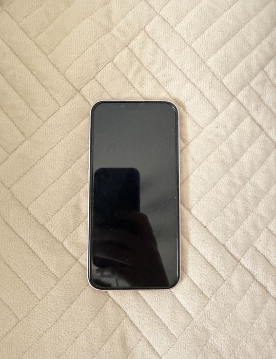 Продам Iphone 13 White