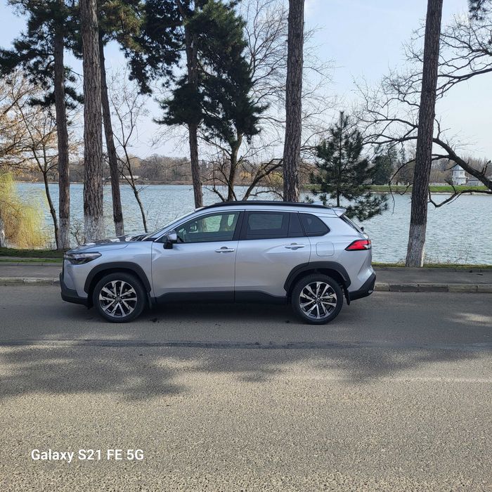 Toyota Corolla Croos Dynamic hibrid motorizare 2.0/190cp