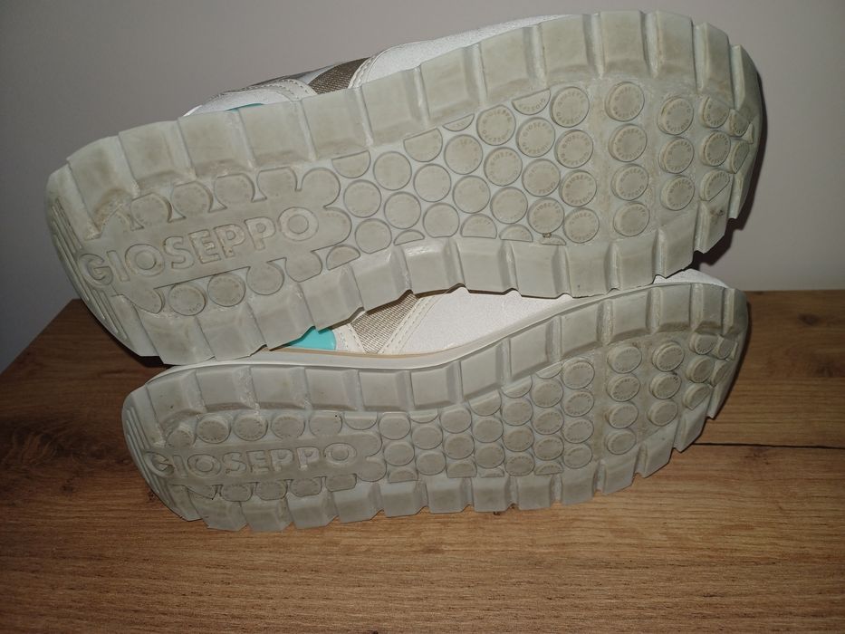 Дамски кецове Gioseppo