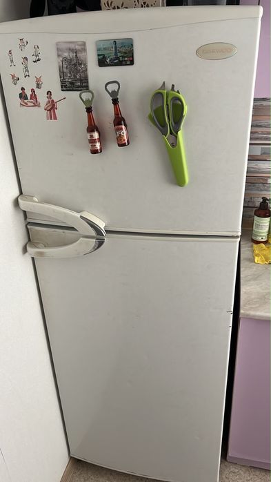 Продам холодильник