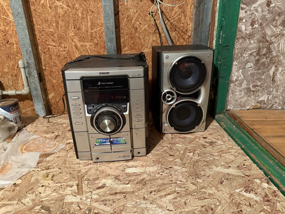 Продам муз центр Сони