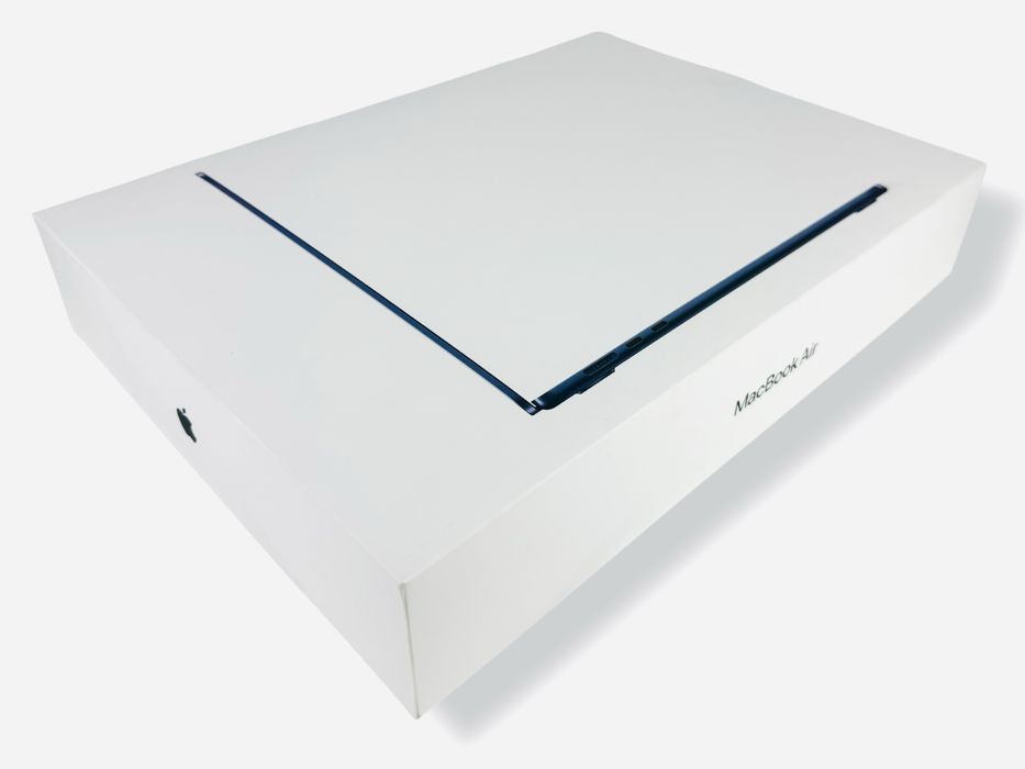 НАЛИЧЕН! Apple MacBook Air 15" M4 16RAM 256SSD Midnight Гаранция!
