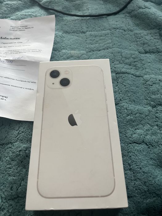 Продам 13 айфон а идеальном состояние