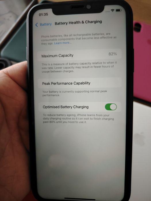 vand iphone xr 64 gb