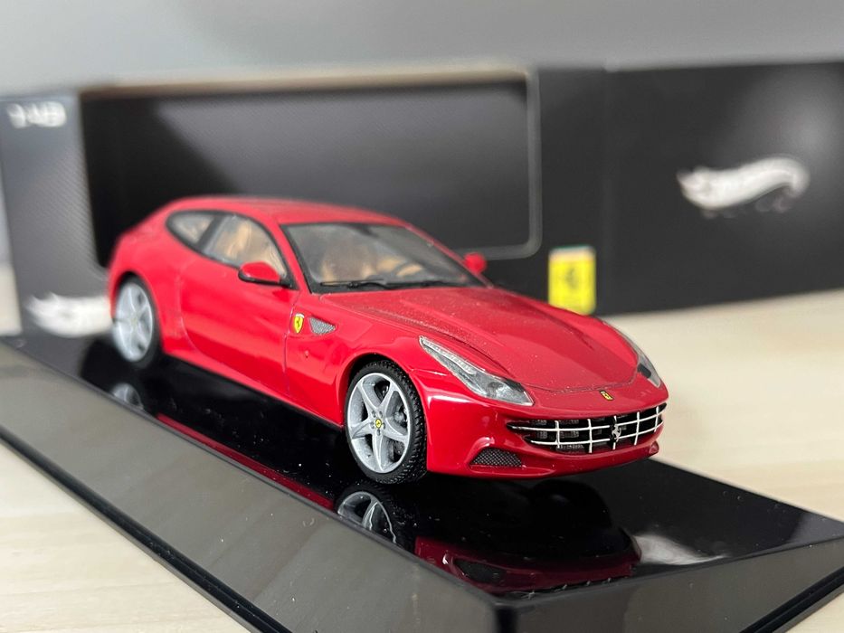 Macheta 1/43 Hotwheels Elite Ferari FF
