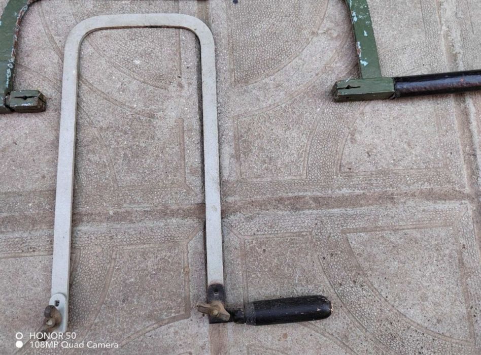 Ножовки два броя.