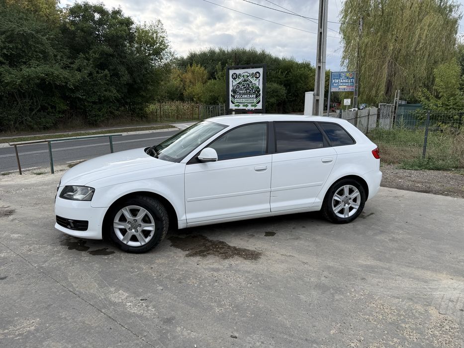 AUDI A3 Sportback 2010 — imagine 4
