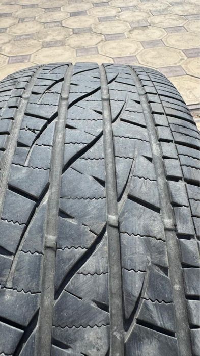 Продам шину , резину