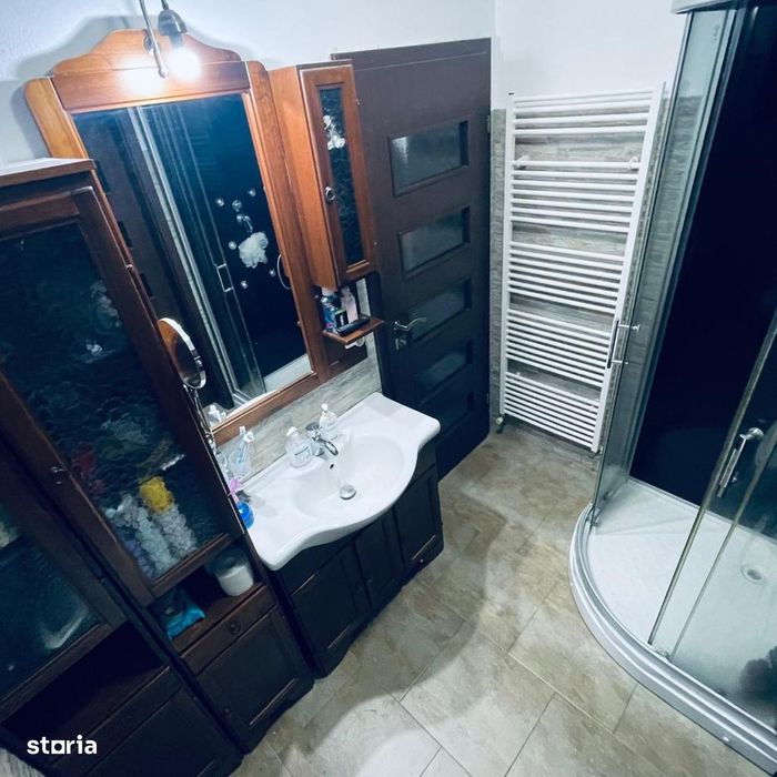 De vanzare Casa individuala cu piscina, situata in zona Cetate Lidl.