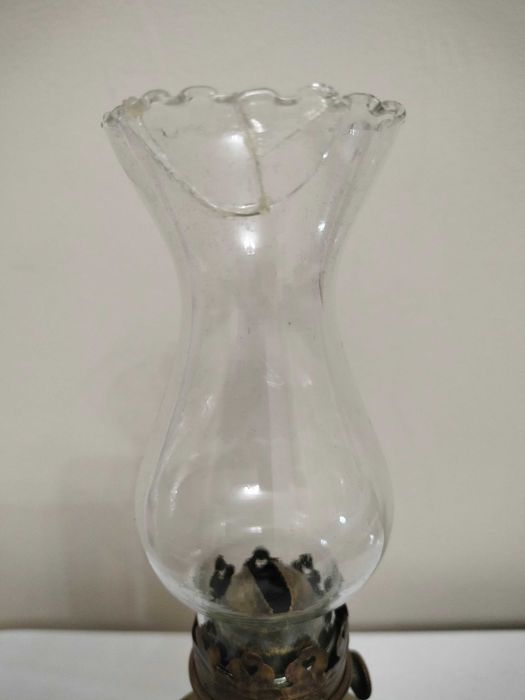 Старая керосиновая лампа 30-40-х годов СССР