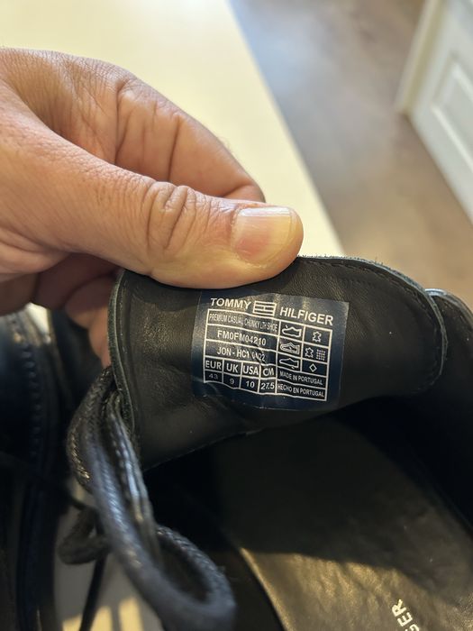 Мъжки обувки Tommy Hilfiger номер 43, UK 9