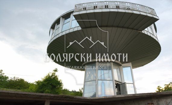 Продава се Къща в Горна Оряховица - 256 кв.м за 1368 €/кв.м - Снимка #3