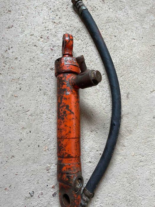 Продаётся гидроцилиндр