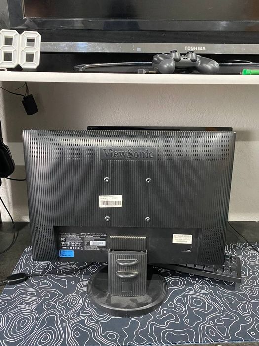 Продам 2 монитора.