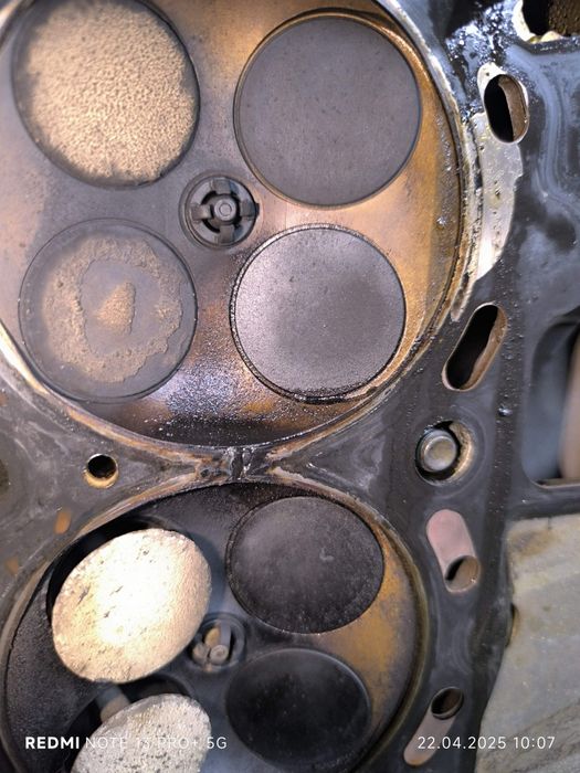 Двигатель м54 б 25