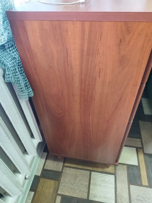 Комод с четырьмя ящиками