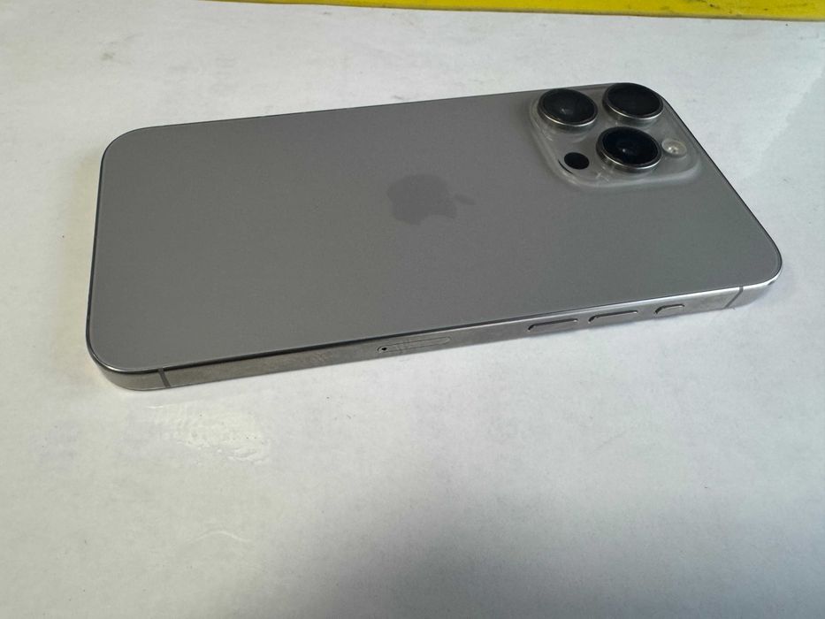 iPhone 15 Pro Max 256gb фабрично отключен