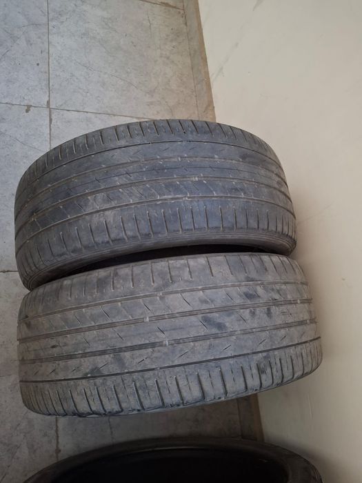 Продам шины на 19