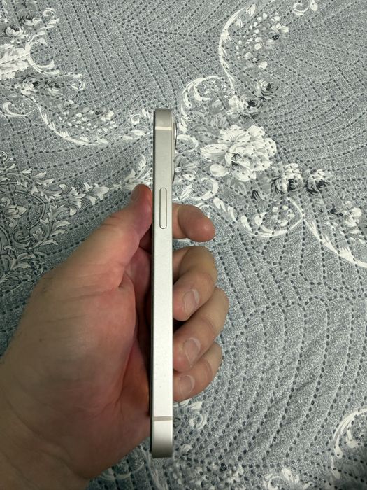 Продам IPhone 13 на 128Гб
