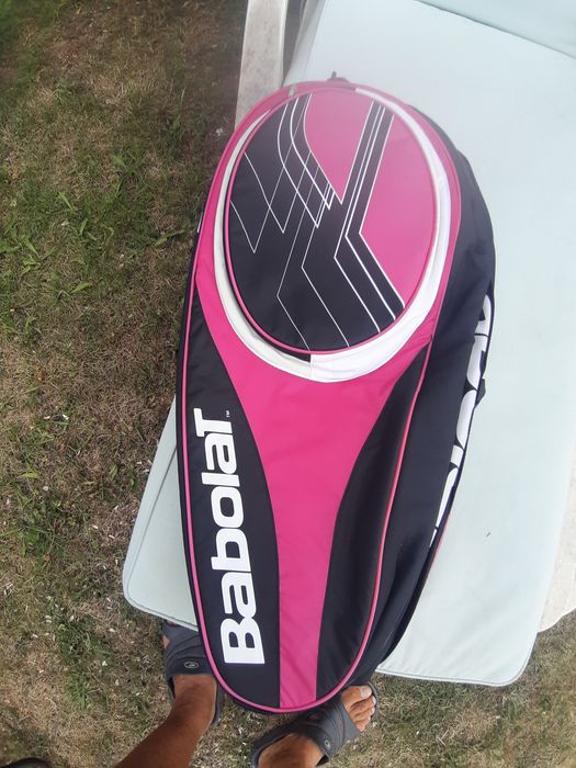 Vând două genți de tenis de câmp