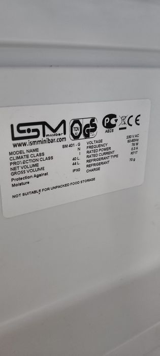 Продам минибар, холодильник.