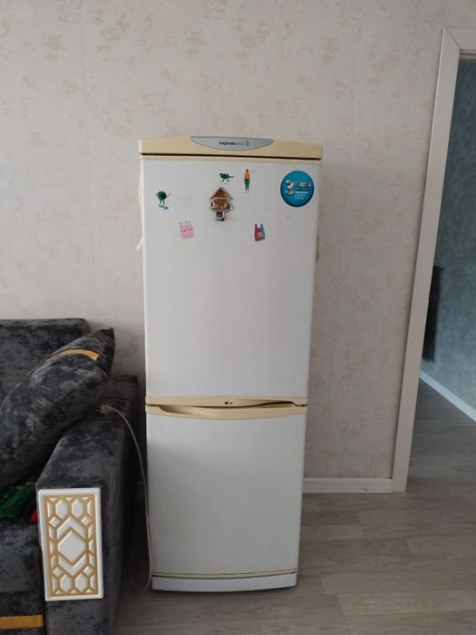 Холодильник продам