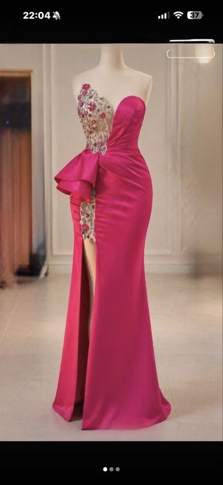 Rochie lunga deosebita