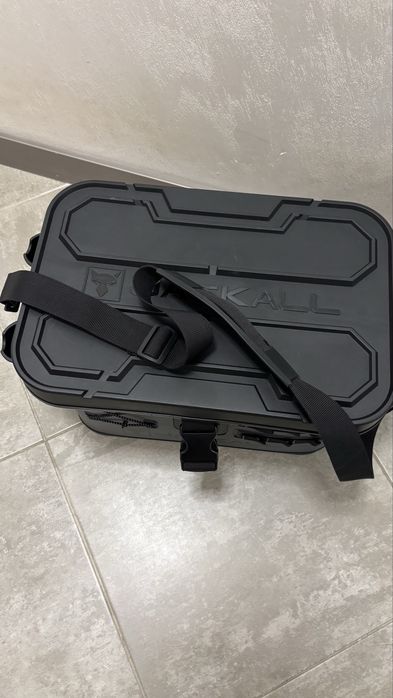 Рибарска чанта за аксесоари JACKALL Tackle Container R Dark Gray - Medium