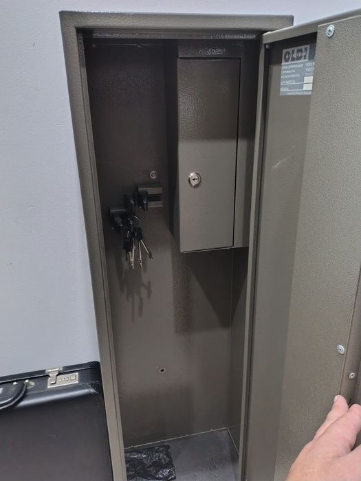 Продам Сейф Oldi