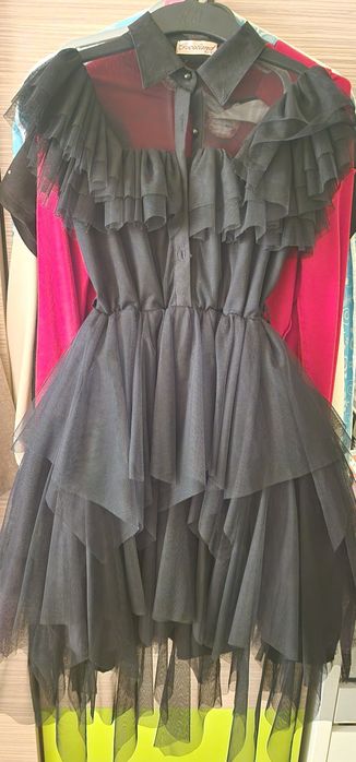 Пуловери, блузки,рокли