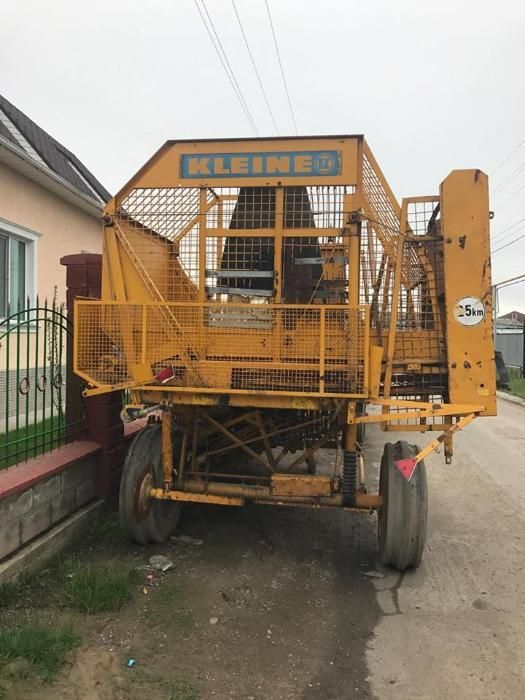 Свеклоуборочный Комбаин