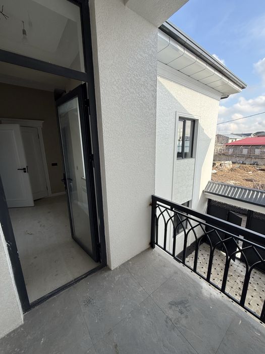 Сергилида таййор биткан уйлар сотилади кадастори бор(мулжал КИА салон)