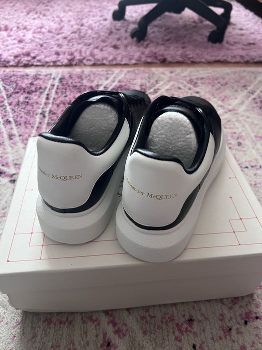 Alexander Mcqueen