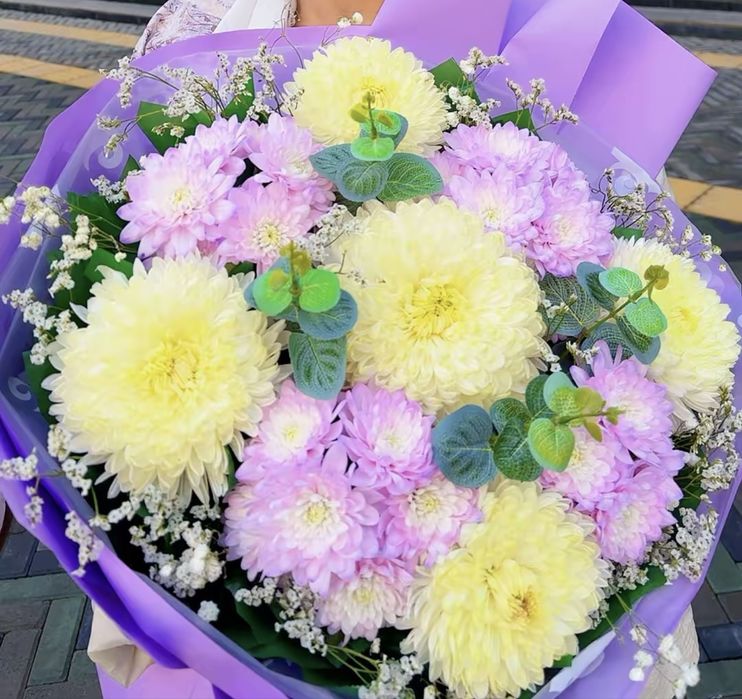 Хризантемы огромный свежий букет