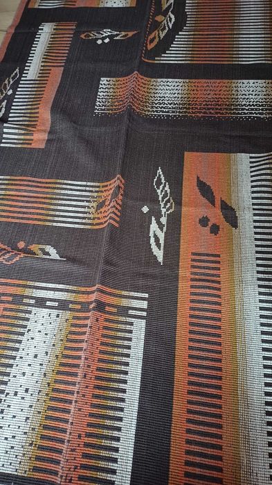 Продавам вълнен килим