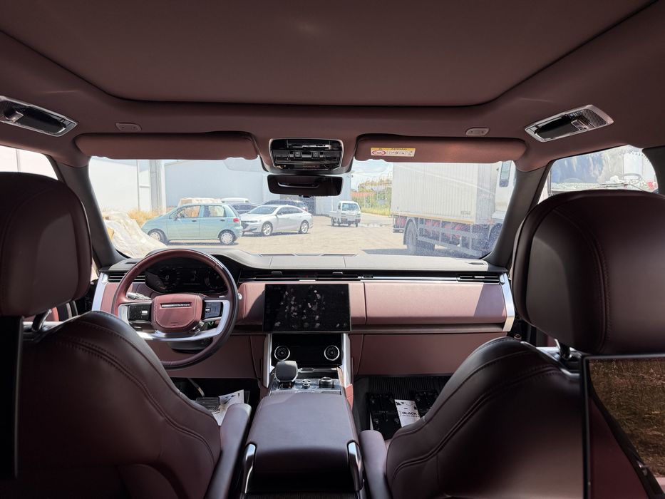 Range Rover P530 Long Autobiography