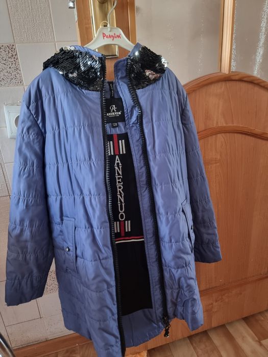 Куртка весна на девочку 6-8 лет