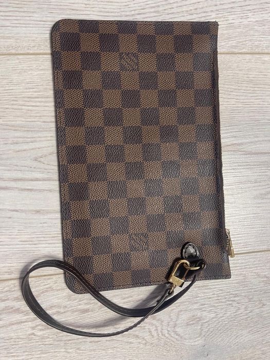 Rucsac Louis Vuitton , cadou borseta