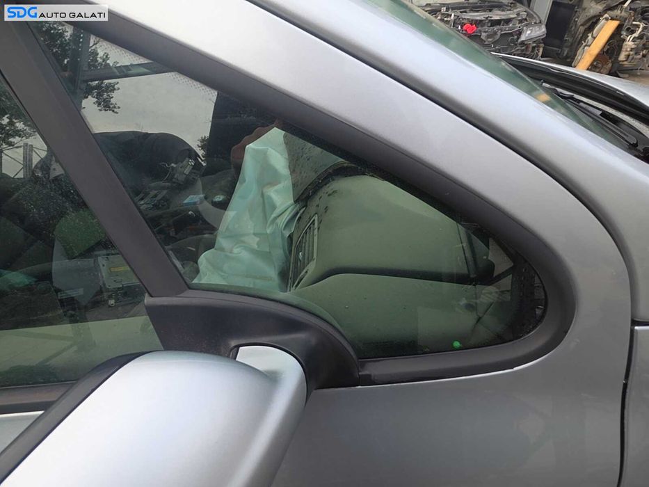 Geam Sticla Fix Triunghiular de pe Usa Portiera Dreapta Fata Peugeot 307 2002 - 2008 [Q8071]