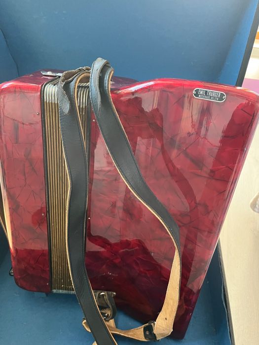 Акордеон Хонер / Hohner 60 баса