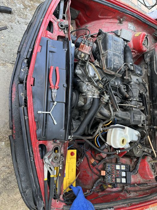 Продам BMW Е28 535i