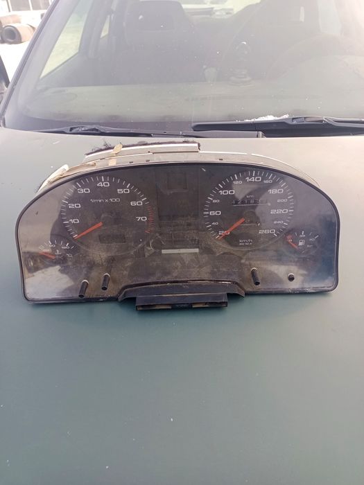 Щиток приборов Ауди 90 ...2.3 объем