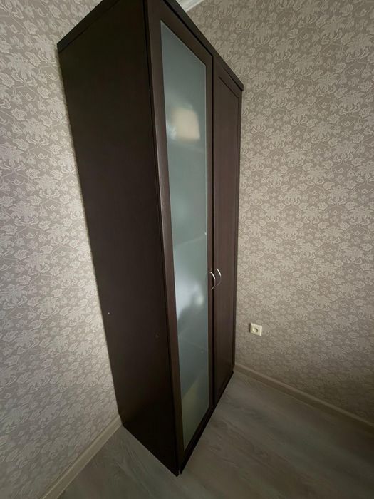 Продам Офисную мебель