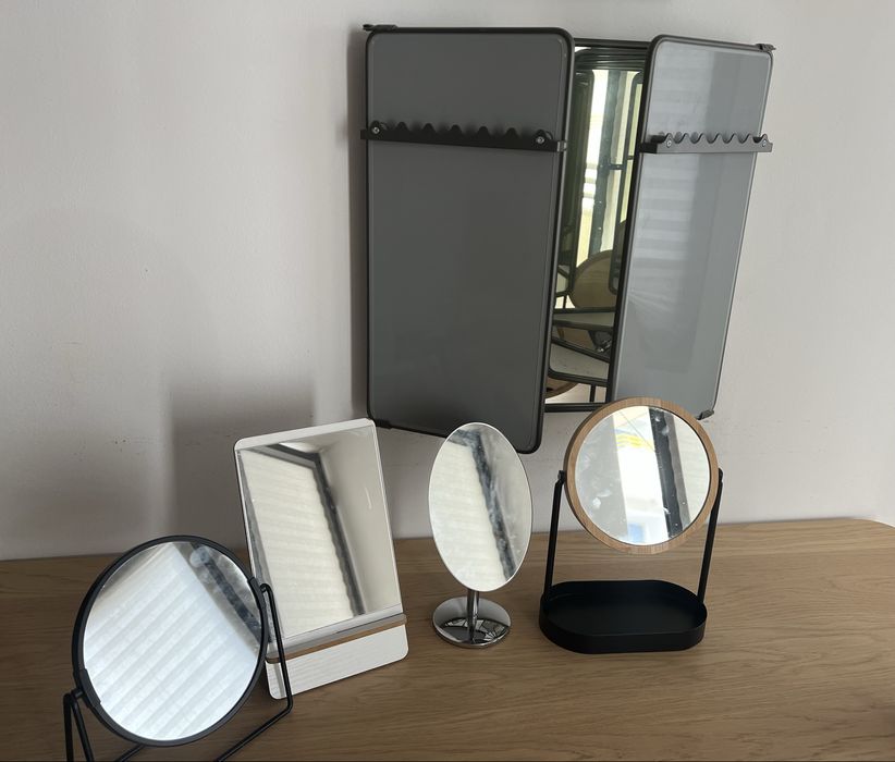 Oglinda de masa si de perete