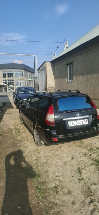 Продам машину Приора Универсал