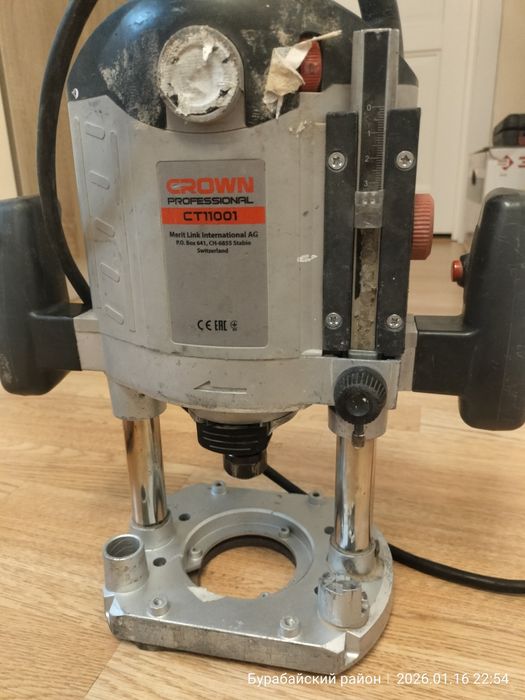 Продам фрезер Crown