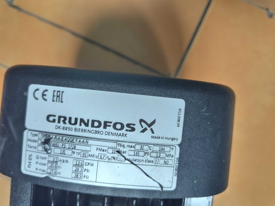 Grundfos  CM3-3 ARAV Pompă de aspirație cu capăt orizontal 220/380v