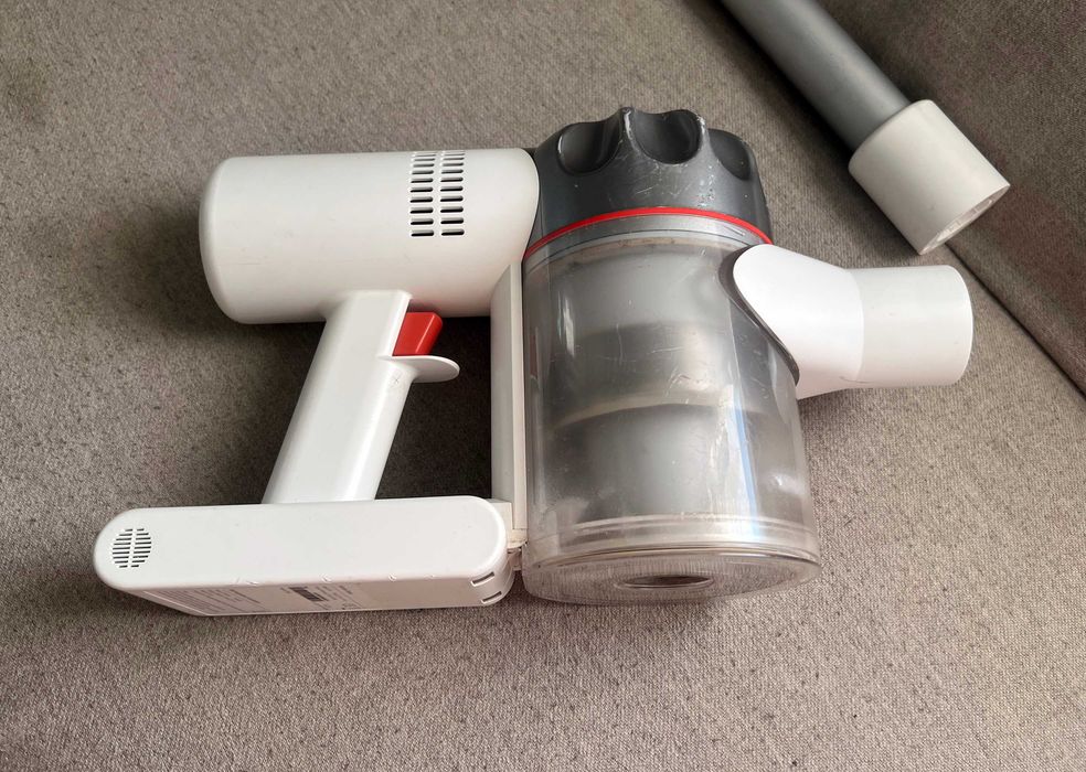 Aspirator fără fir Xiaomi Dreame V9P 400W, baterie ok